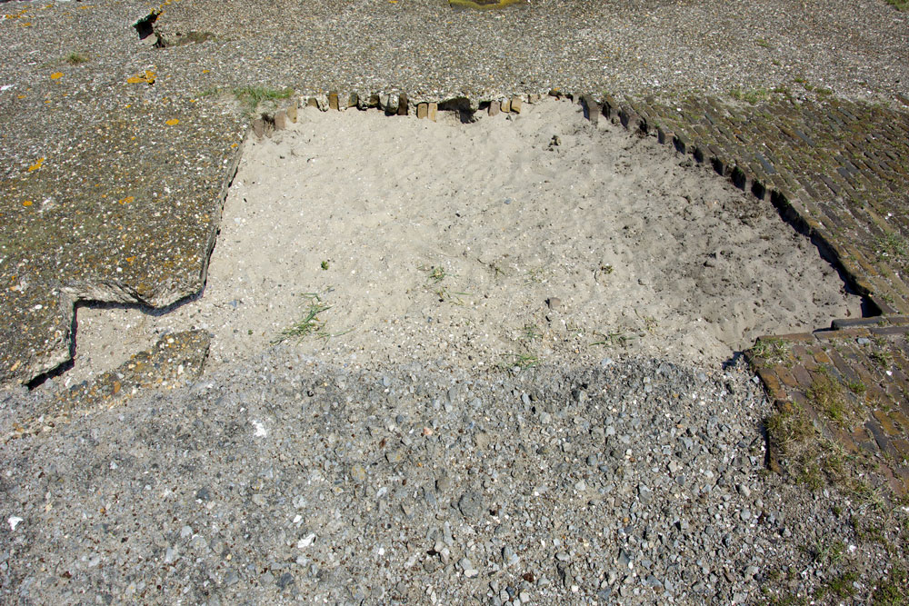 sur place | vierluik | 3 | 2024 | fine art print | 45x30cm